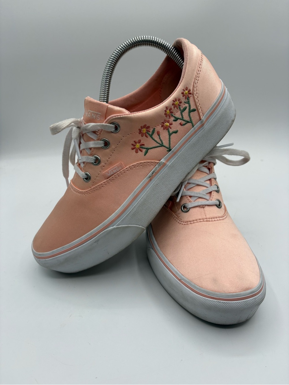 Vans Floral Satin Lace Up Platform Doheny Sneakers Size 9 Women’s